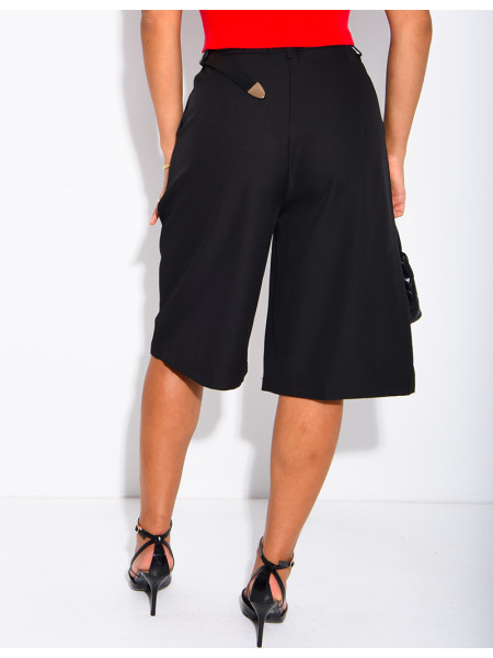 Bermudashorts mit Falten und Bund