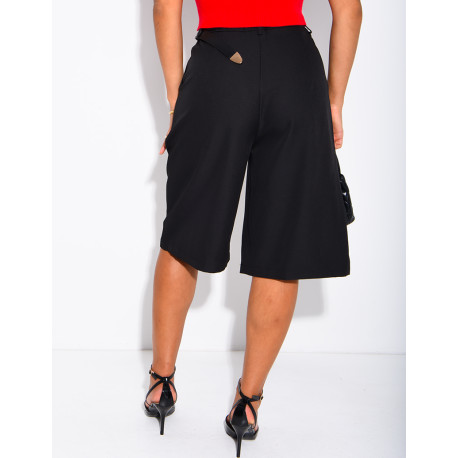 Bermudashorts mit Falten und Bund