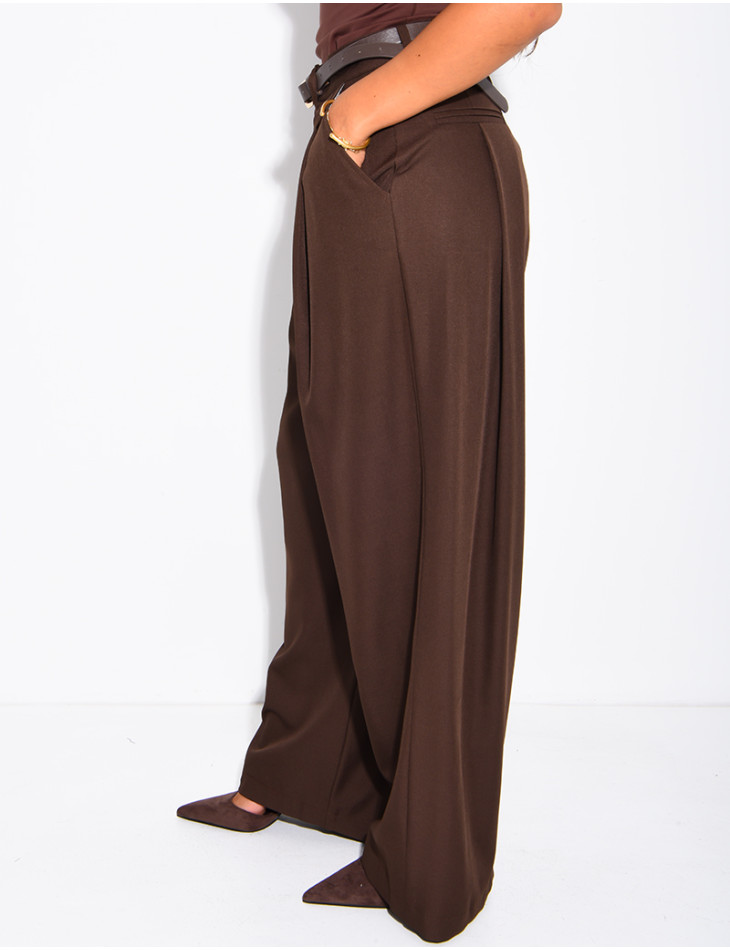 Pants with pleats and a waistband