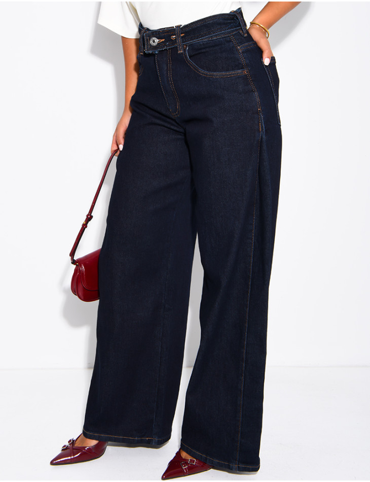Weite Jeans in Raw Denim-Blau mit Gürtel an der Taille