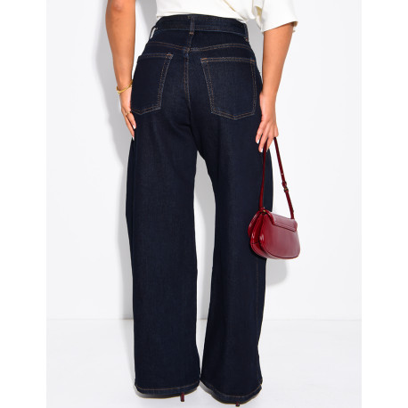 Weite Jeans in Raw Denim-Blau mit Gürtel an der Taille