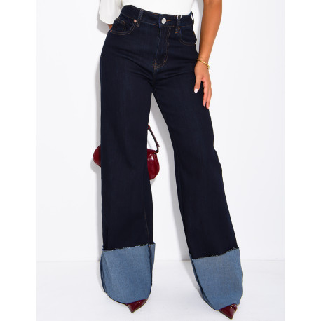 Weite Stretchjeans mit Umschlag
