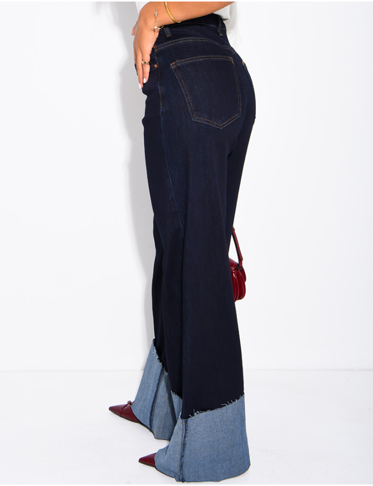 Weite Stretchjeans mit Umschlag