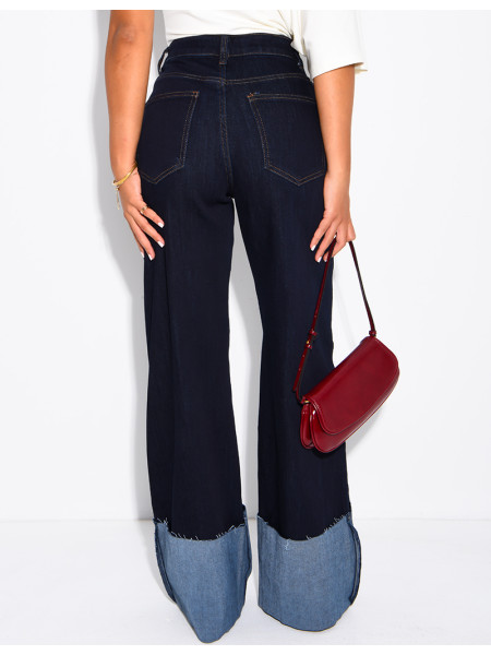 Weite Stretchjeans mit Umschlag