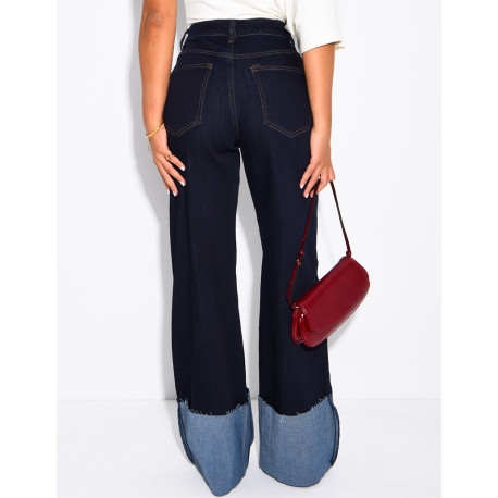 Weite Stretchjeans mit Umschlag
