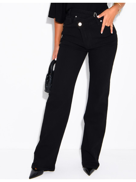 Gerade geschnittene Stretchjeans mit gekreuzter Knopfleiste