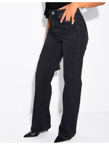 Gerade geschnittene Jeans in schwarz, stretchig