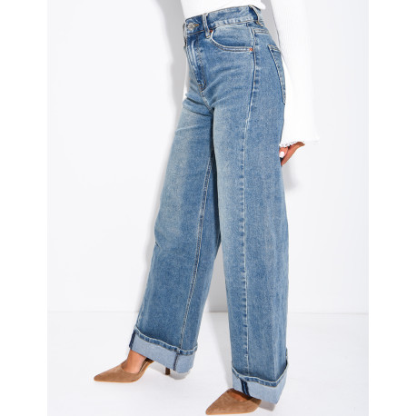 Weit geschnittene Jeans mit High-Waist-Schnitt und Washed-Effekt