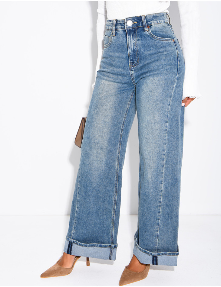 Weit geschnittene Jeans mit High-Waist-Schnitt und Washed-Effekt