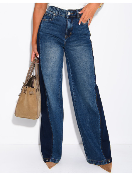 Jeans mit weitem Bein, verwaschener Optik und kontrastierenden Einsätzen