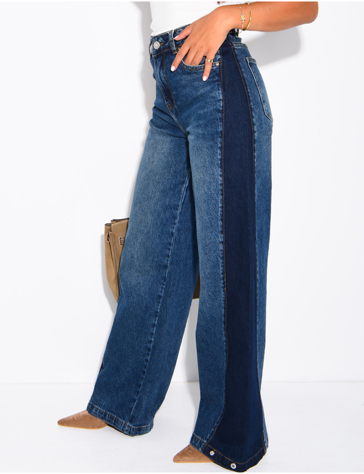 Jeans mit weitem Bein, verwaschener Optik und kontrastierenden Einsätzen