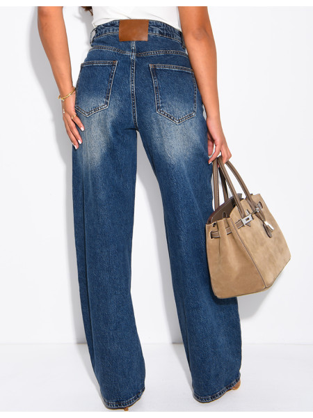 Hoch taillierte Jeans im Barrel-Schnitt, verwaschen