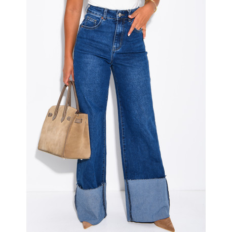 Jeans bleu brut retroussé