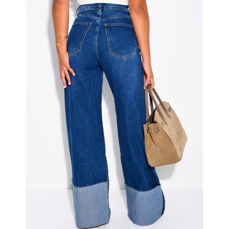 Jeans bleu brut retroussé