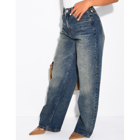 Hoch taillierte Jeans im Barrel-Schnitt, verwaschen