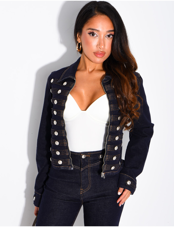 Jeansjacke mit Offiziersknöpfen