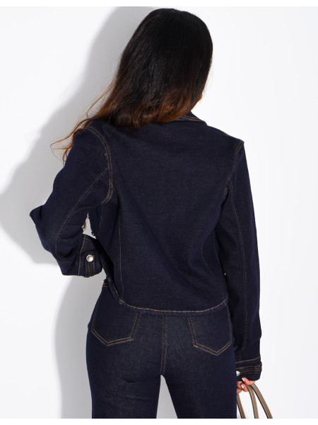 Jeansjacke mit Offiziersknöpfen
