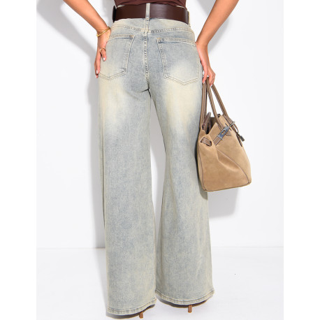 Jeans mit weitem Bein und verwaschener Optik sowie einem abnehmbaren Kunstledergürtel an der Taille