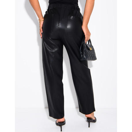 Kunstlederhose mit Schnürung an der Taille
