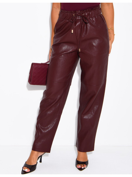Kunstlederhose mit Schnürung an der Taille