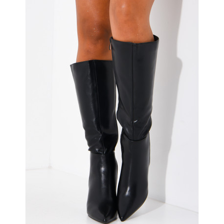 Bottes à talons et bouts pointus en similicuir