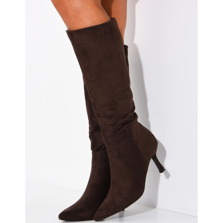 Bottes à talons et bouts pointus en suédine