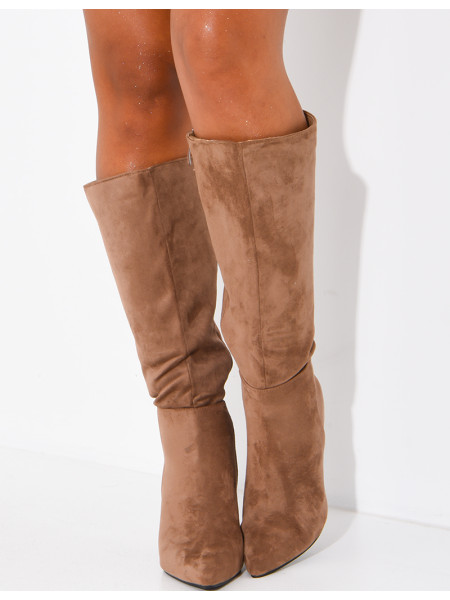 Bottes à talons et bouts pointus en suédine