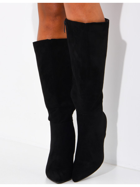 Bottes à talons et bouts pointus en suédine