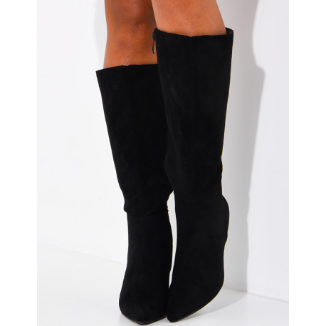 Bottes à talons et bouts pointus en suédine