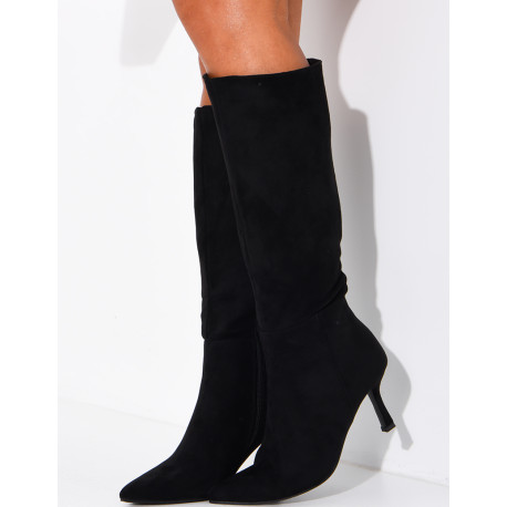 Bottes à talons et bouts pointus en suédine