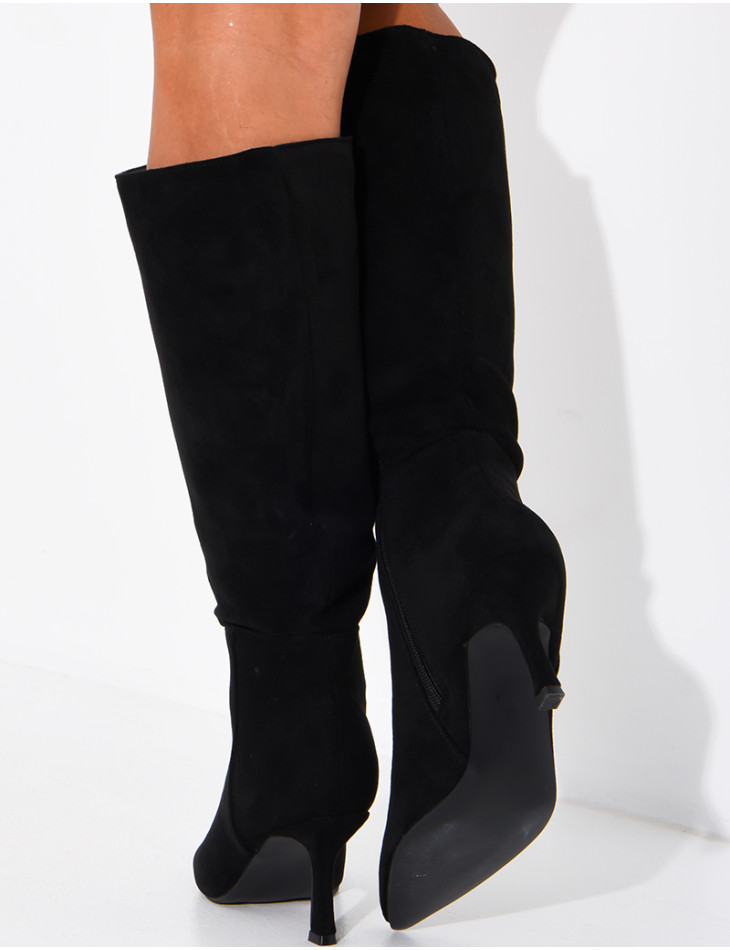 Bottes à talons et bouts pointus en suédine