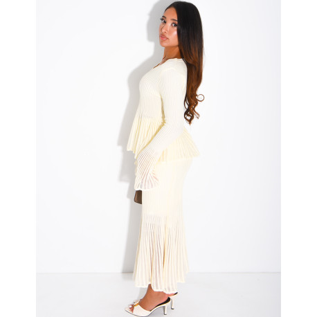Ensemble en laine pull et jupe longue évasée