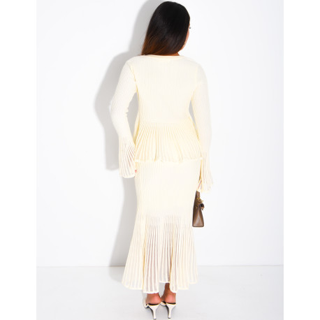 Ensemble en laine pull et jupe longue évasée