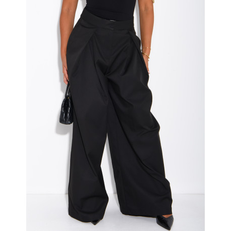 Weit geschnittene Hose mit Bundfalten