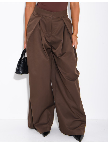 Weit geschnittene Hose mit Bundfalten