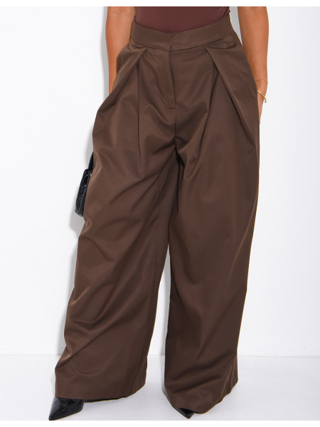 Weit geschnittene Hose mit Bundfalten