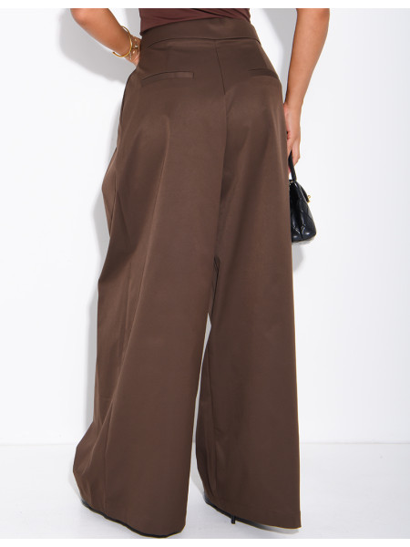 Weit geschnittene Hose mit Bundfalten