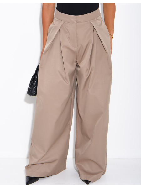 Wide-leg trousers with pleats