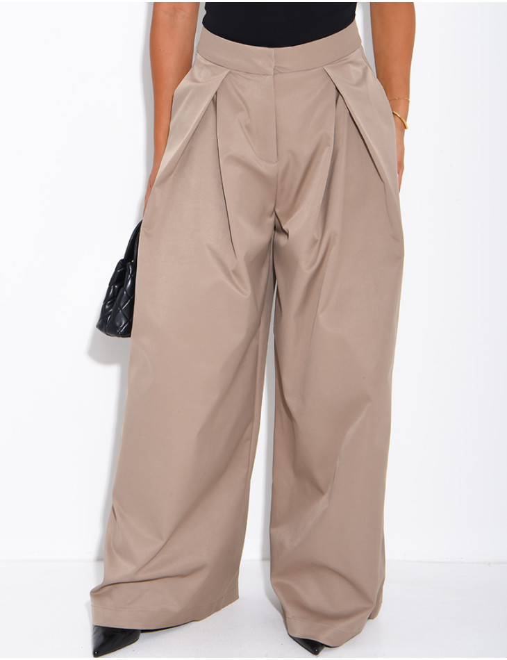 Wide-leg trousers with pleats