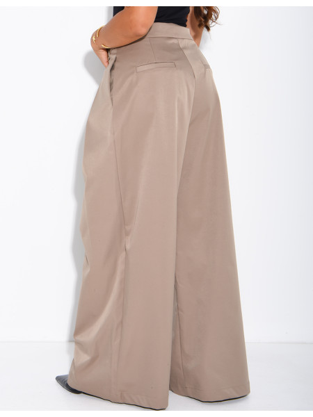 Wide-leg trousers with pleats