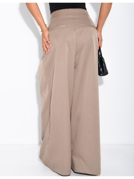 Wide-leg trousers with pleats