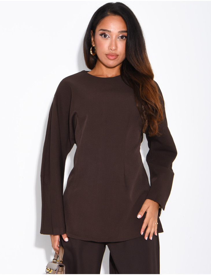 Long-sleeved top with a tie at the back
