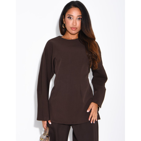 Long-sleeved top with a tie at the back
