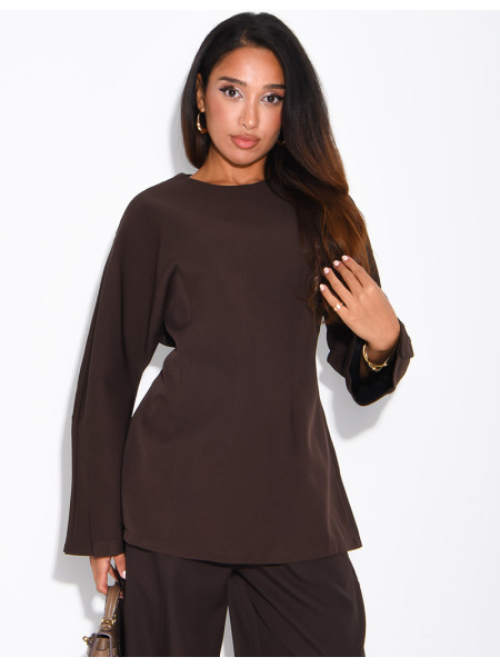 Long-sleeved top with a tie at the back