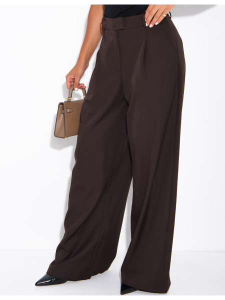 Pleated tailored trousers
