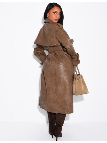 Extra langer Trenchcoat aus Kunstleder in Krokodiloptik mit Gürtel