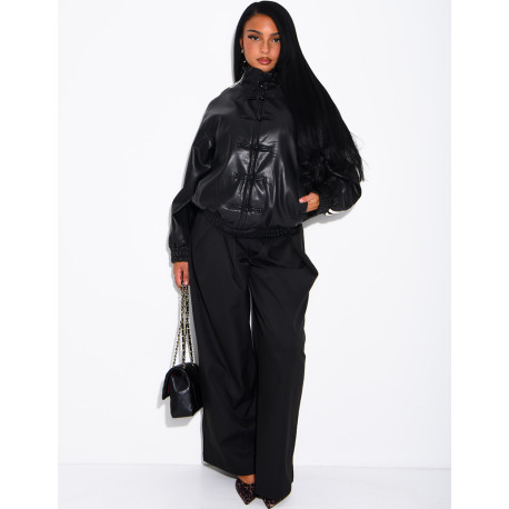 Kunstlederjacke mit geknoteten Knöpfen