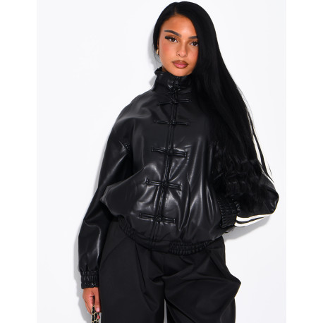 Kunstlederjacke mit geknoteten Knöpfen