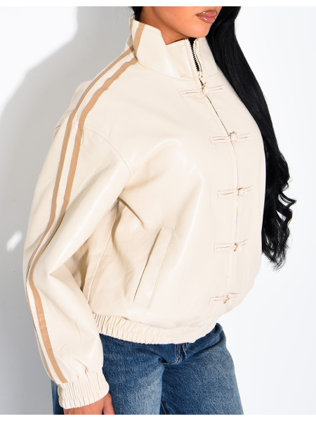 Kunstlederjacke mit geknoteten Knöpfen im asiatischen Stil und Bändern