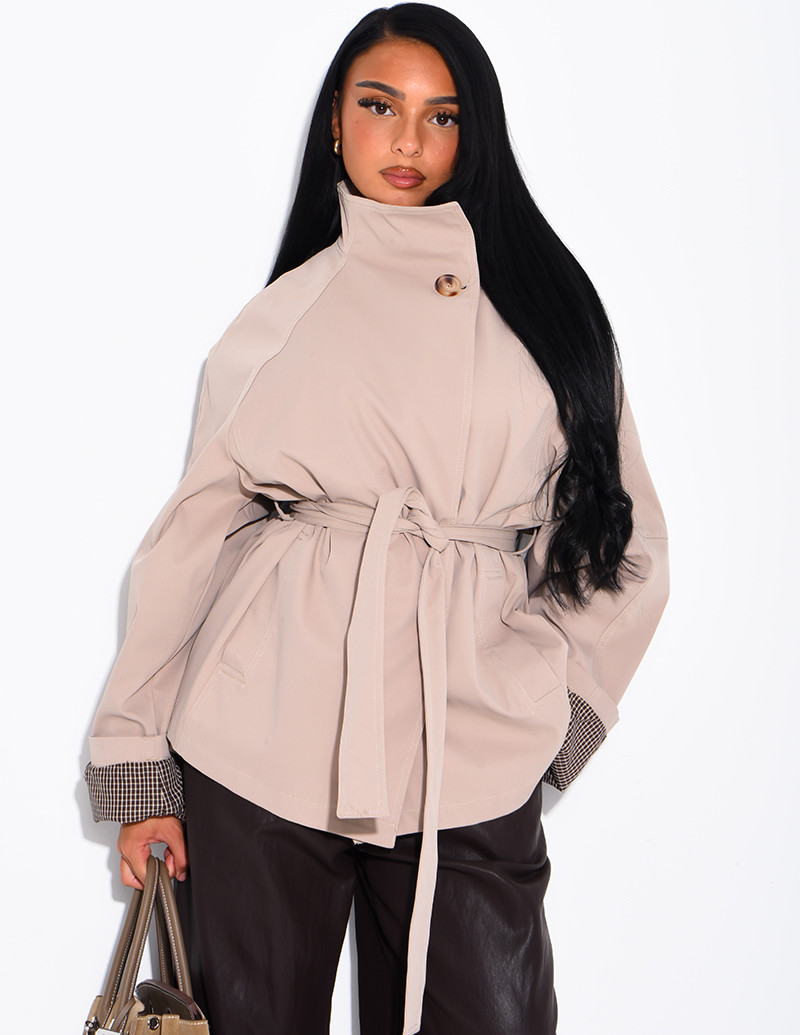 Mid-length belted trench...